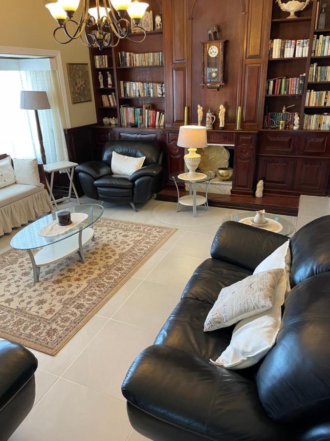 Eden Rose Manor B&B Ла Мерси Экстерьер фото
