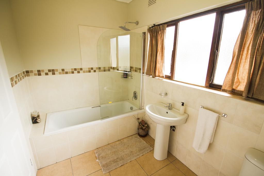 Eden Rose Manor B&B Ла Мерси Экстерьер фото
